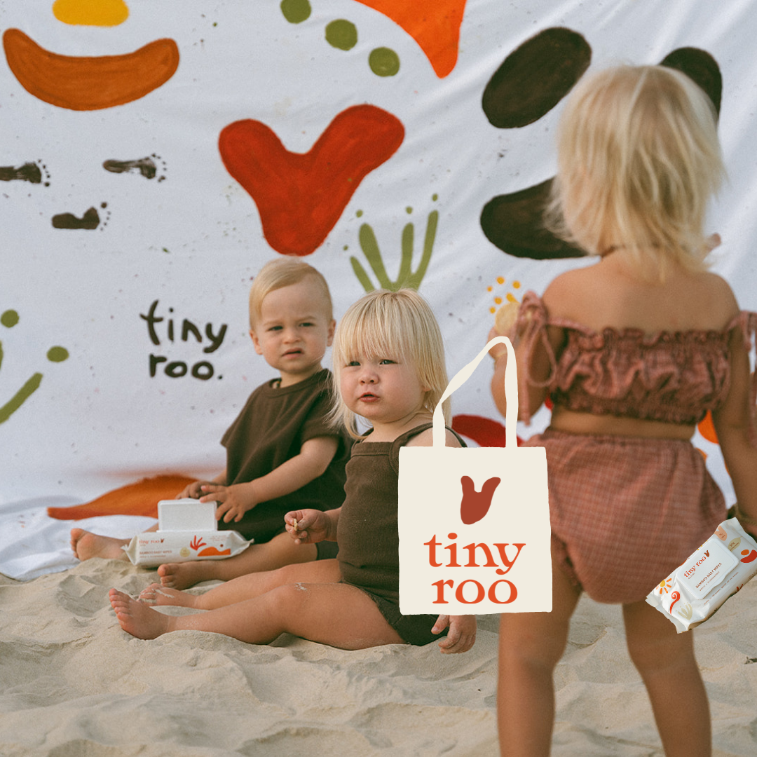 TOTE BAG + THREE-PACKETS OF WIPES